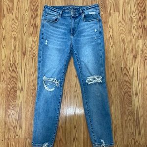 American Eagle Hi Rise Skinny Jeans Super Stretch Distressed Size 12